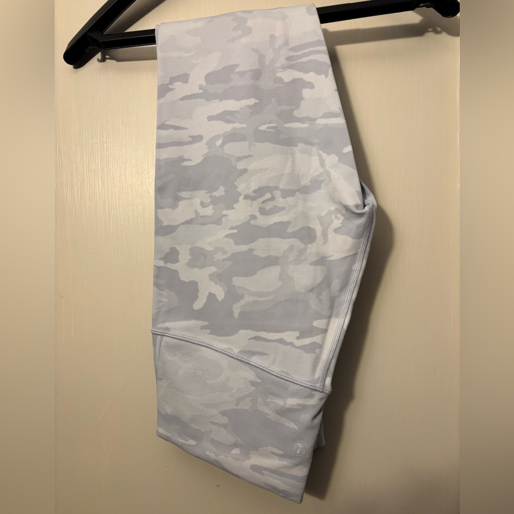 Lululemon Wunder Under High-Rise Tight 28" *Luxtreme - Picture 3 of 6